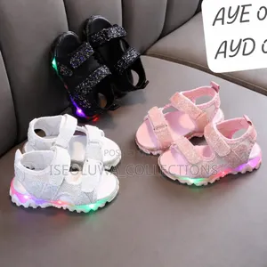 Girls Summer Led Sandals – Glowing Glitter Fashion Shoes