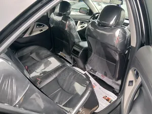 Toyota Camry SE 4dr Sedan (2.5L 4cyl 6A) 2011 Black