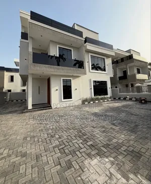 5bdrm Penthouse in Agodi Gra for sale