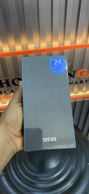 New Samsung Galaxy S20 128 GB Silver
