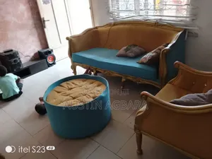 Sofa Set With Center Table