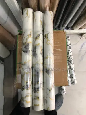 Strike White Wallpaper