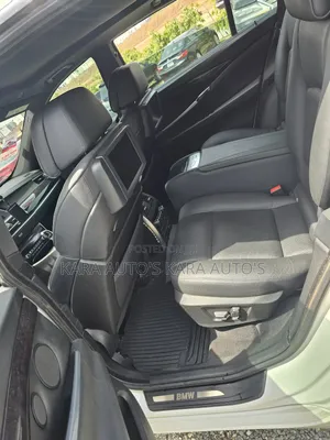 BMW 550i 2010 White