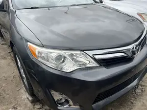 Toyota Camry LE 4dr Sedan (2.5L 4cyl 6A) 2012 Gray