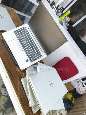 Laptop HP EliteBook 840 G8 16GB Intel Core i7 SSD 512GB