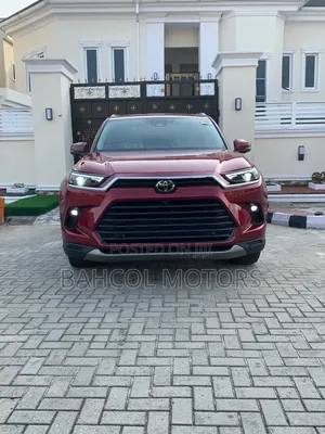 Toyota Grand Highlander Platinum AWD 2024 Red