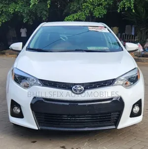 Toyota Corolla S 4dr Sedan (1.8L 4cyl CVT) 2014 White