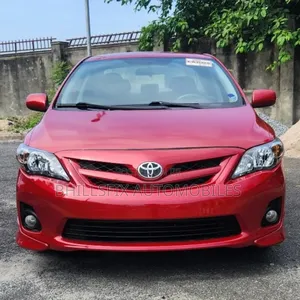 Toyota Corolla S 4dr Sedan (1.8L 4cyl 4A) 2013 Red