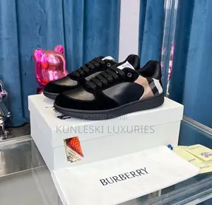 High Quality 2026 Burberry Fall Winter Low Top Black Sneakers