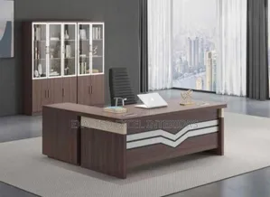 Classic Imported Unique (1.6 Meter) Office Table