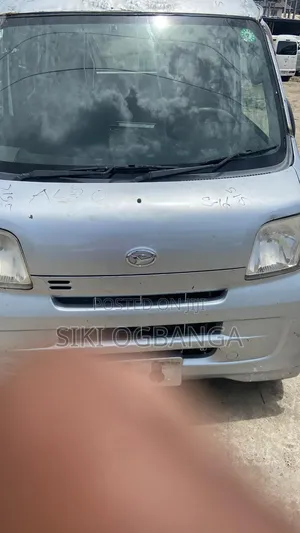 Daihatsu Hijet 2012 Silver
