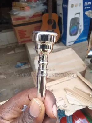 Original Trumpet Mount Pice