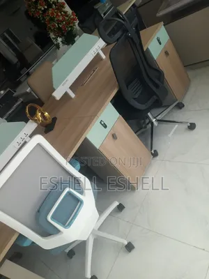High Quality 4 Seater Workstation