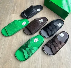 Original Bottega Veneta Men Leather Slippers