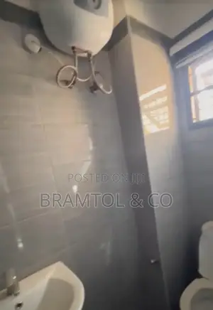 3bdrm Block of Flats in Idu Industrial for rent