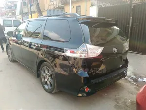 Toyota Sienna Limited 7 Passenger (3.5L 6cyl 6A) 2016 Black