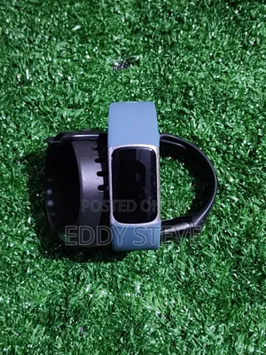 Fitbit Charge 6 Fitness Tracker GPS Bluetooth Heart Rate Smartwatch