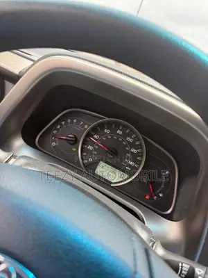 Toyota RAV4 XLE 4dr SUV AWD (2.5L 4cyl 6A) 2014 Gray