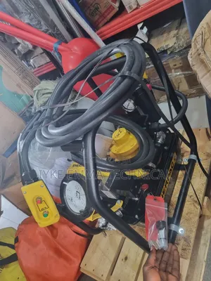 Enerpac Hydraulic Air/Pneumatic Torque Wrench Pump 10,000 Psi