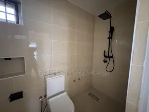 4bdrm Townhouse / Terrace in Utako for rent