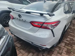 Toyota Camry TRD V6 FWD 2020 White