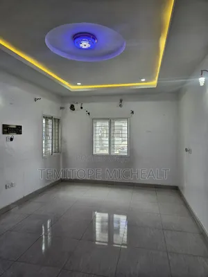 3bdrm Apartment in Main Wuye for rent