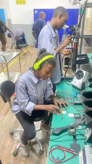 Female Phone Technician