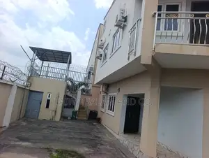 5bdrm Duplex in Oluyole Estate for sale