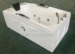 Single Jacuzzi
