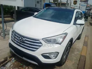 Hyundai Santa Fe 2014 White