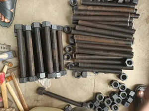 Carbon Steel Stud Bolt and Nut 1"*300astm 2h Gb7