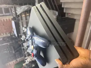 Jailbreak Playstation 4 Pro With 2 Wireless Controllers