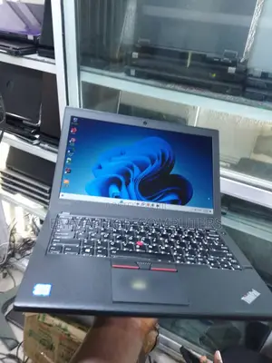 Laptop Lenovo ThinkPad X260 8GB Intel Core i5 HDD 500GB