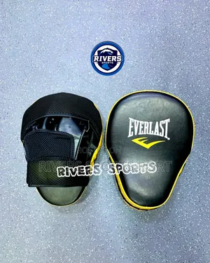 Everlast Mantis Target Strike Boxing Pad Punch Mitt