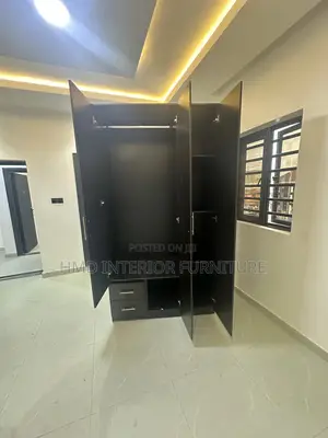 Wardrobe 4by8