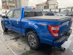 Ford F-150 XLT 2021 Blue