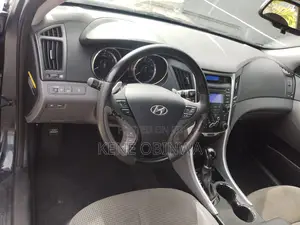 Hyundai Sonata SE Sedan FWD (2.4L 4cyl 6A) 2012 Black