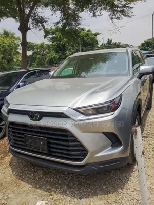 Toyota Highlander 2024 Silver