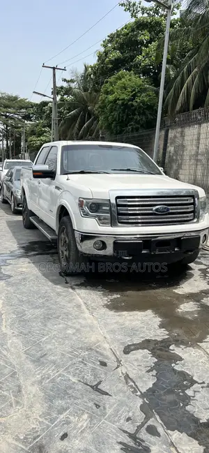 Ford F-150 Lariat 4dr SuperCab 4WD 6.5 ft. SB (5.0L 8cyl 6A) 2014 White