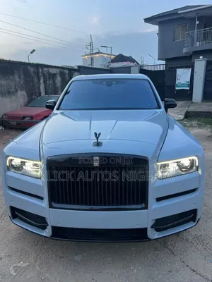 Rolls-Royce Cullinan Black Badge 2022 White