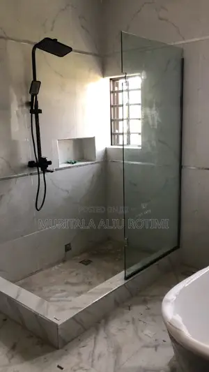 Frameless Shower Glass Enclosure