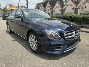 Mercedes-Benz E300 2018 Blue