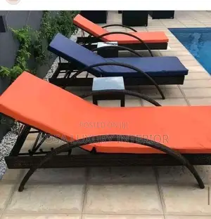 Premium Imported Outdoor Rattan Lounge Chair With Cushion Side Table