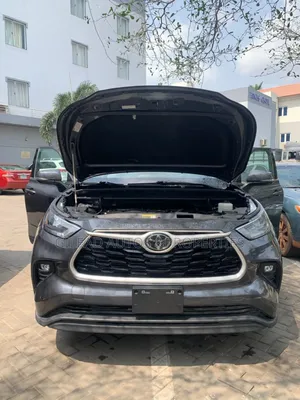 Toyota Highlander XLE AWD 2020