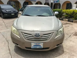 Toyota Camry 2.4 LE 2008 Gold