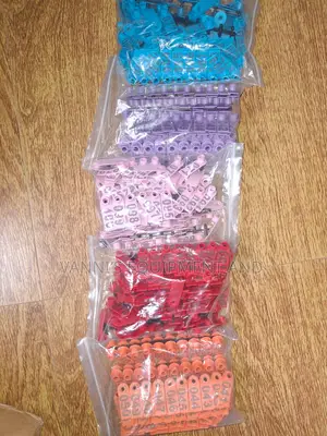 Ear Tags (Goat, Pig, Cattle) – Multiple Colors