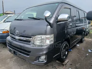 Toyota HiAce 2014 Grey