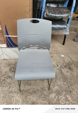 Relaxing Chair for Home and Office