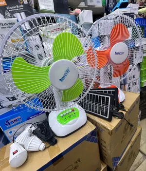 Restar Rechargeable 
Table Fan
With Solar Panel 
With 2 Bulb