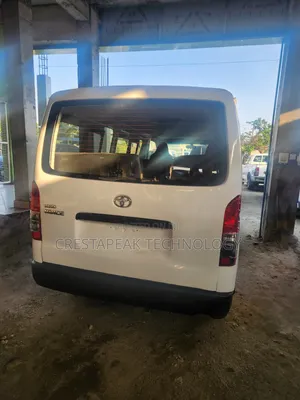 Toyota HiAce 2012 White